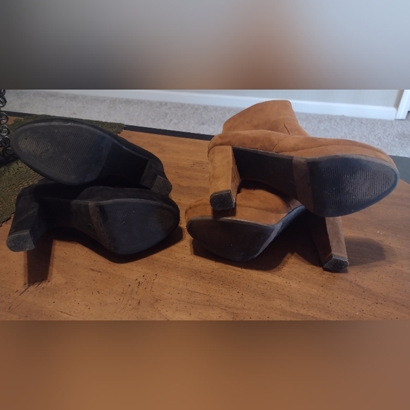 2 Pair of Mossimo Booties - Black & Camel - S6 - Picture 2 of 5